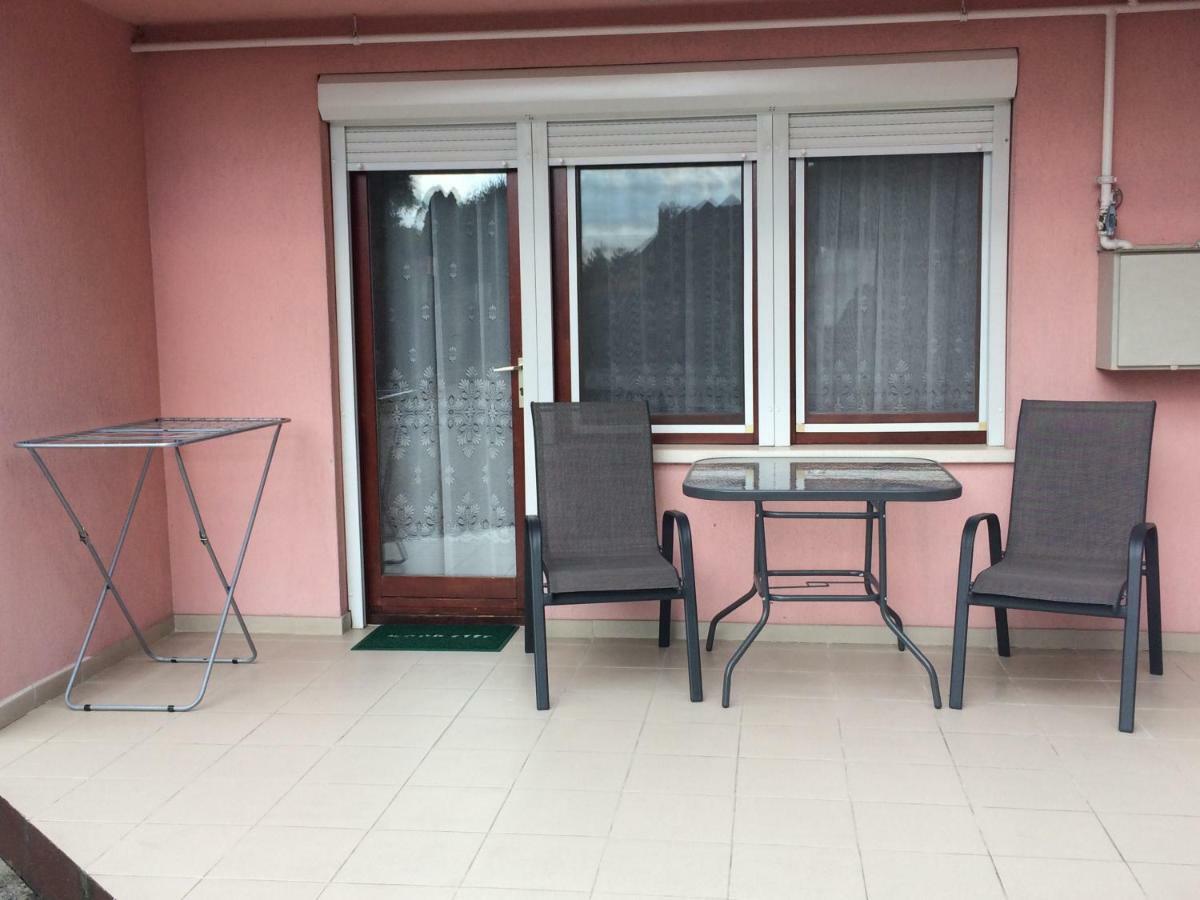 Aida Apartman Harkan Exterior foto